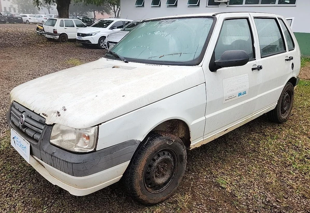 Fiat Uno Mille Economy Economy 2013 1.0 Flex Manual em Chapecó - Santa Catarina