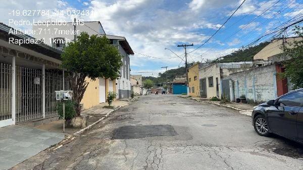 Casa com 1 Quarto e Wc em Pedro Leopoldo/MG em Pedro Leopoldo - Minas Gerais