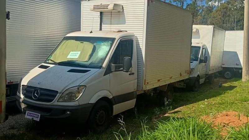 Mercedes-Benz 311CDI Streetc 2014 2 portas Caminhão Diesel Manual em Embu Das Artes - São Paulo