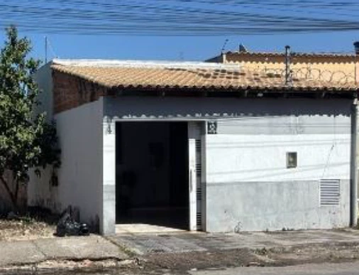 Casa em Divinópolis/MG em Divinópolis - Minas Gerais