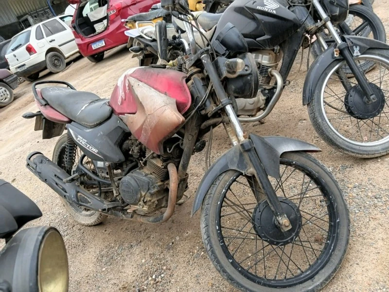 Yamaha YBR125 KA 2012/2013 125cc em São João Batista - Santa Catarina