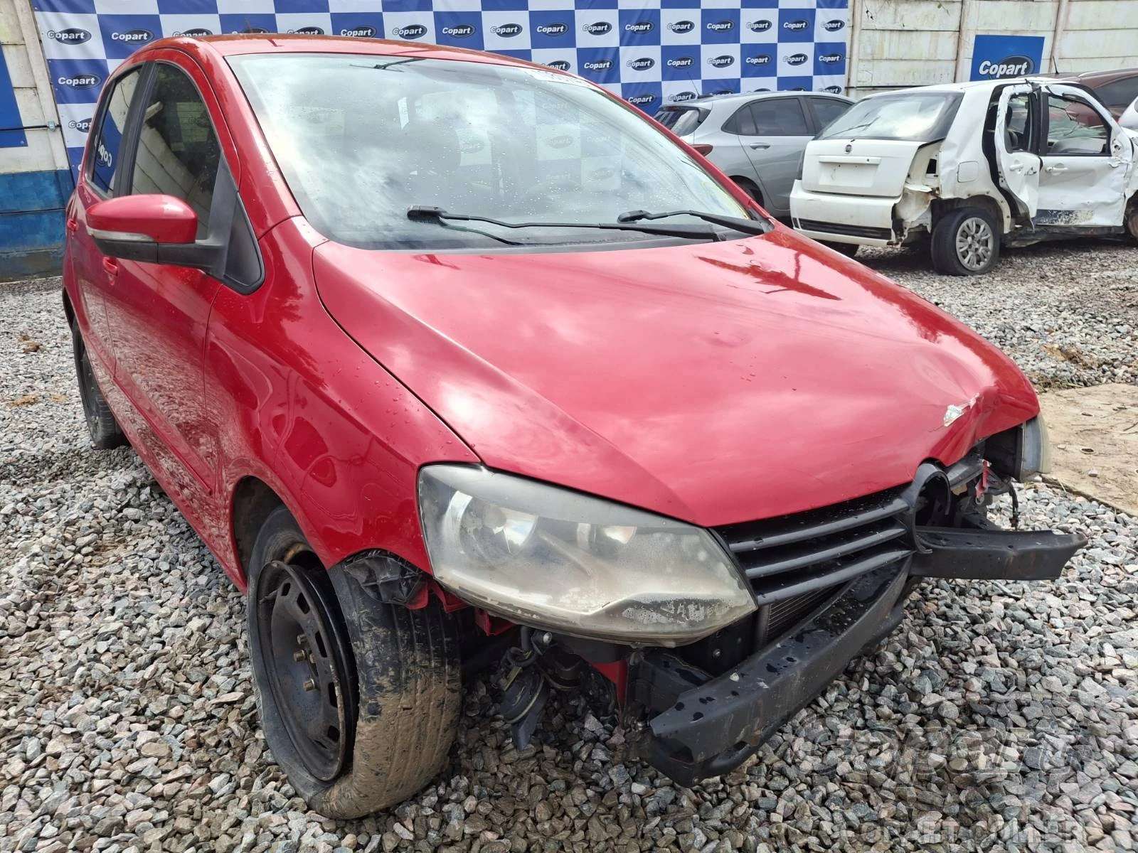 Volkswagen Fox 2013 1.6 Total Flex em Vitória De Santo Antão - Pernambuco