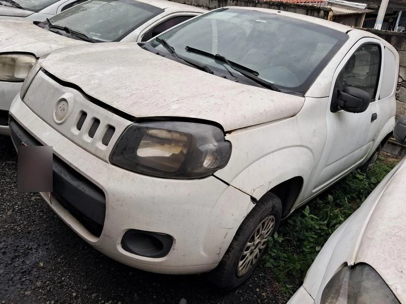 Fiat Uno Vivace 1.0 2015/2016 Manual em Osasco - São Paulo
