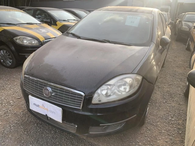 Fiat Linea Essence 1.8 2012 em null