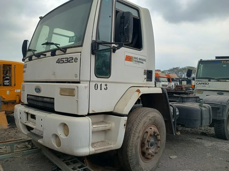 Ford Cargo 4532E 4532E 2010 Manual Diesel 4x2 Cavalo Mecânico em Rio De Janeiro - Rio de Janeiro