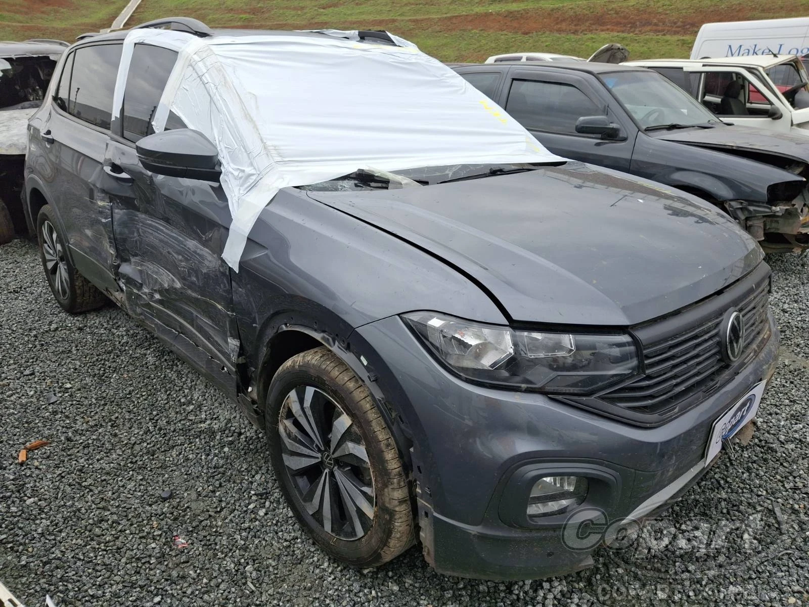 Volkswagen T-Cross 2024 1.0 Turbo Automático Grande Monta Capotamento em Itaquaquecetuba - São Paulo
