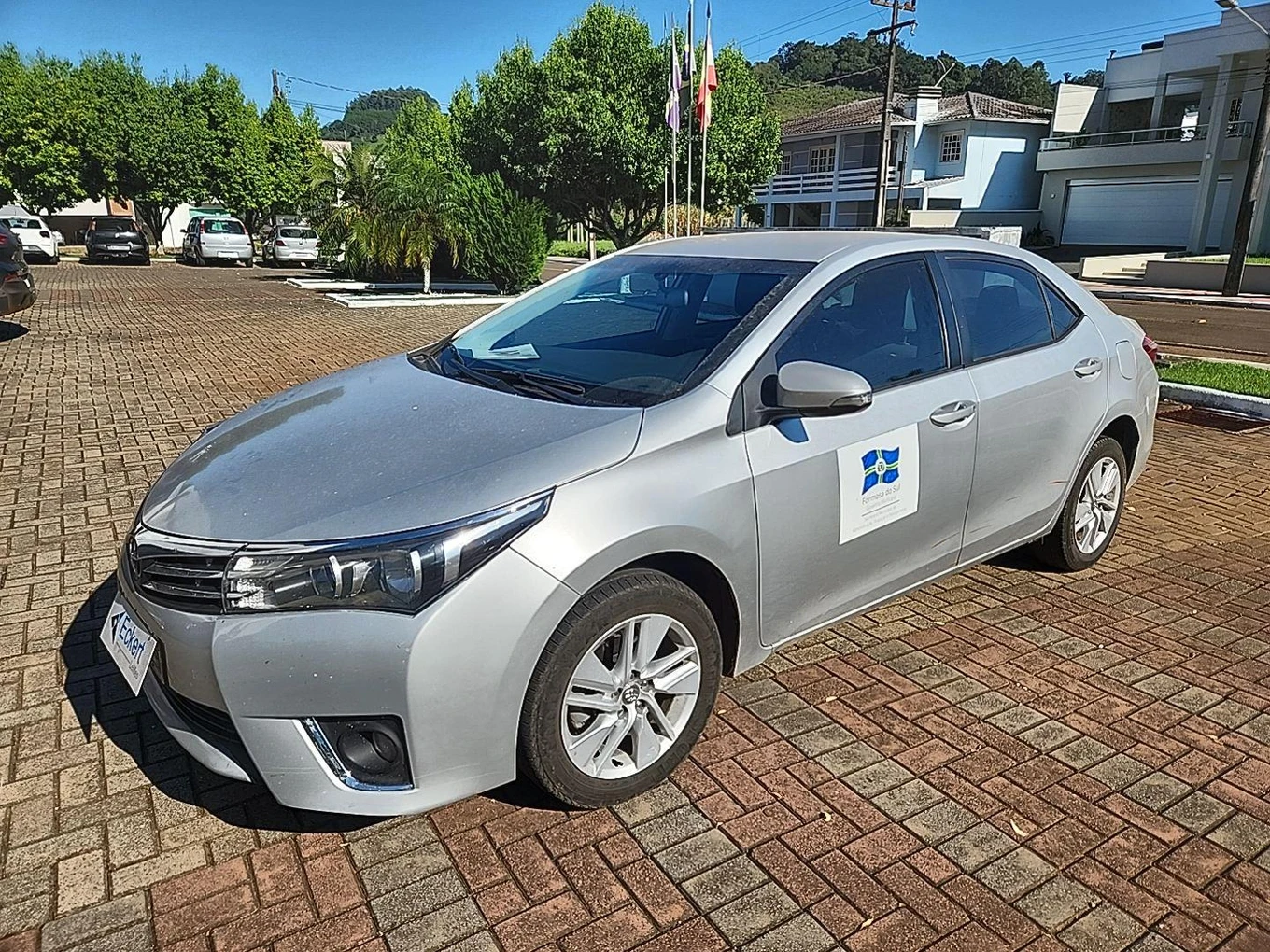 Toyota Corolla Gli18 CVT 2016/2017 Automático Flex em Formosa Do Sul - Santa Catarina