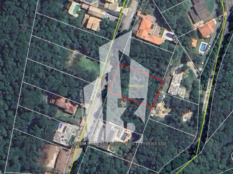 Terreno no Lote 12 da Quadra C, Jardim Lago da Cantareira em Mairiporã/SP em Mairiporã - São Paulo