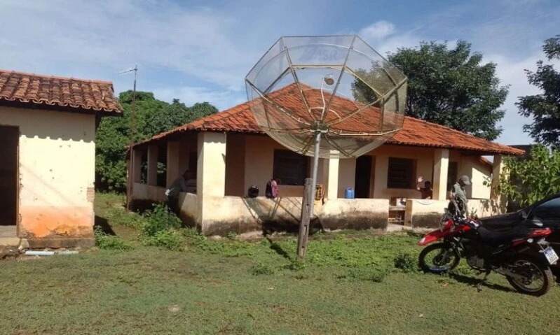 Terreno com posseiros e usucapião em Francisco Sá/MG em Francisco Sá - Minas Gerais