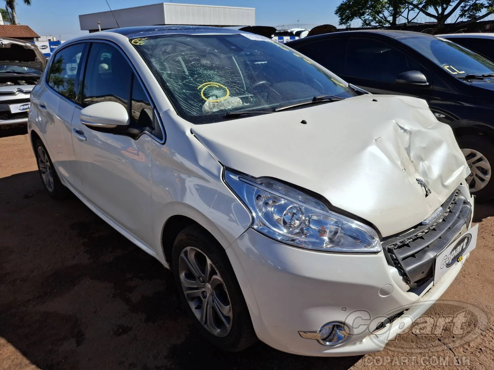 Peugeot 208 Griffe 2016 1.6 Automático em Aparecida De Goiânia - Goiás