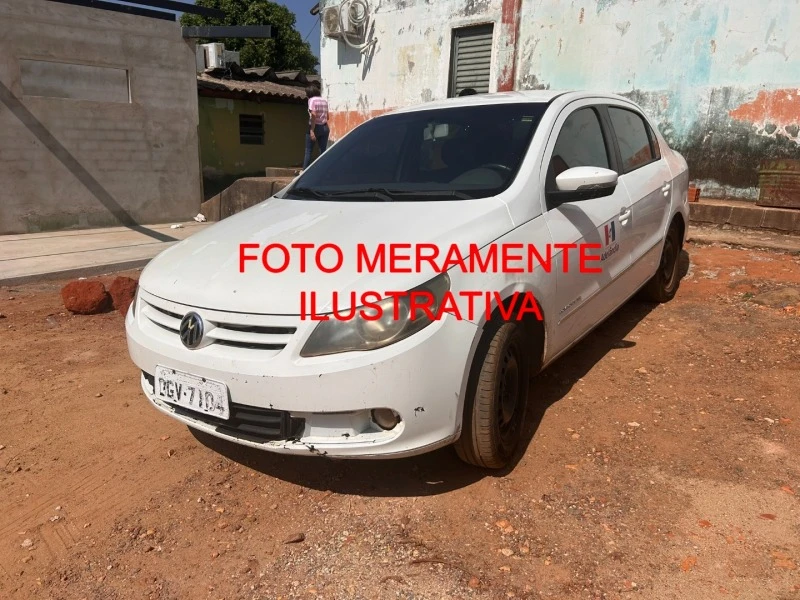 Volkswagen Voyage Confortline 2012/2013 1.6 Automático? em Adelândia - Goiás