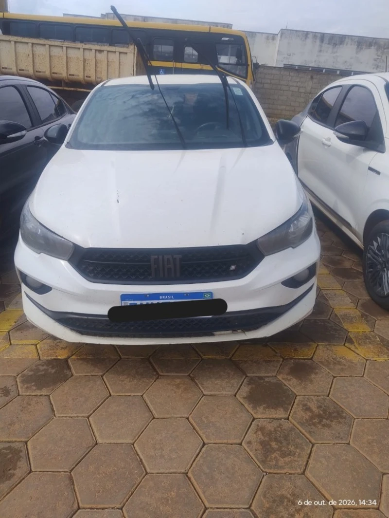 Fiat Cronos Drive 1.3 em Ilicínea - Minas Gerais
