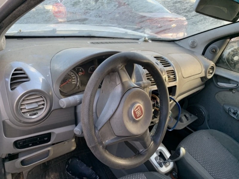 Fiat Siena Essence Essence 1.6 Sucata Aproveitável em Salvador - Bahia