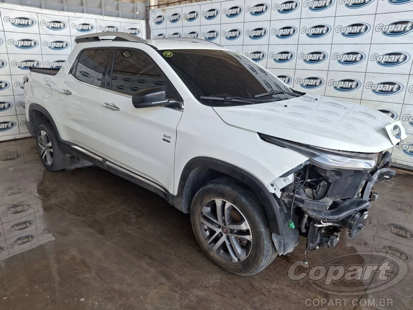 Fiat Toro Volcano AT9 2017 2.0 Multijet Turbo Automático Diesel em Candeias - Bahia