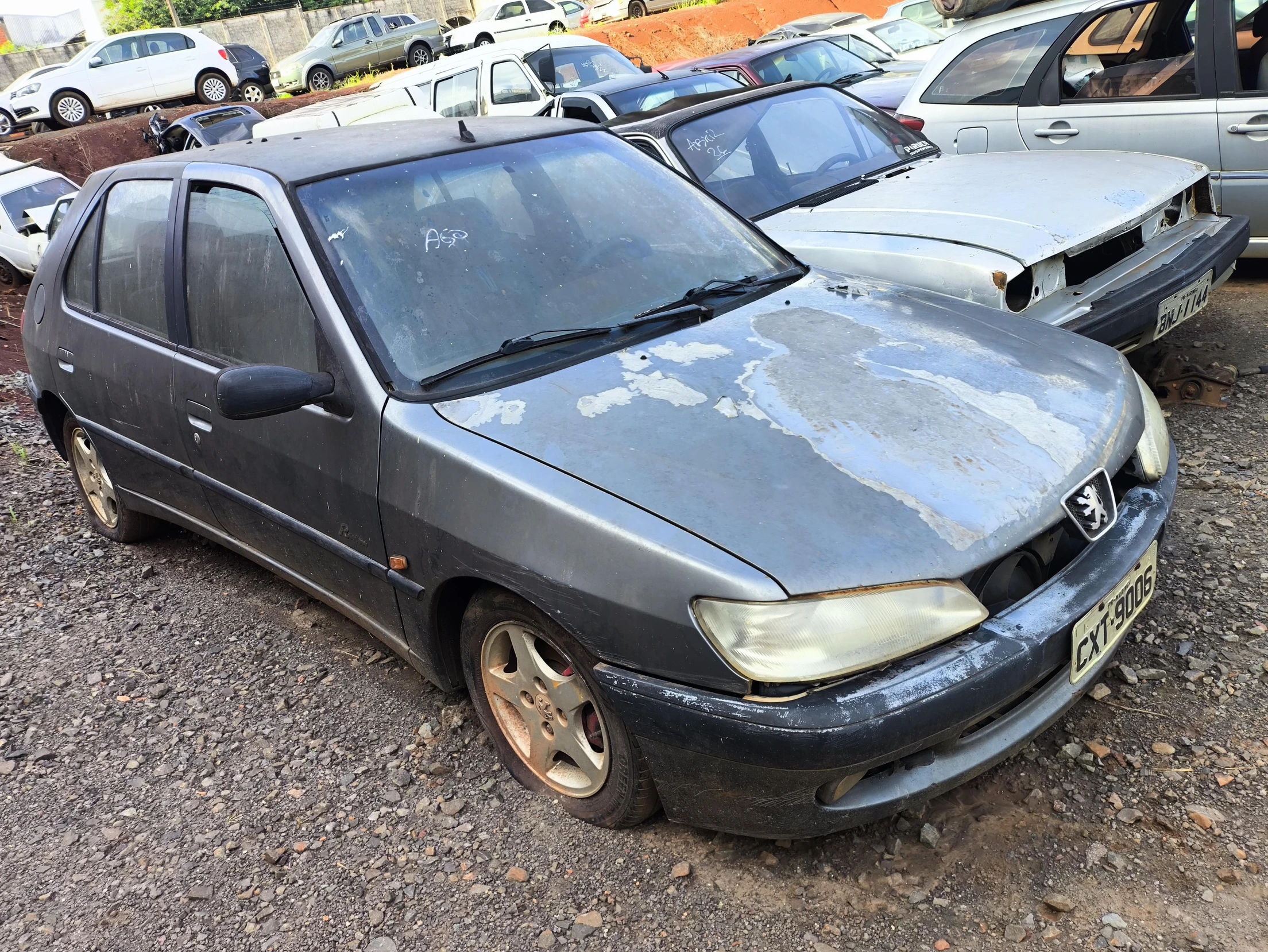 Peugeot 306 H18 1998/1999 Cinza em Maringá - Paraná