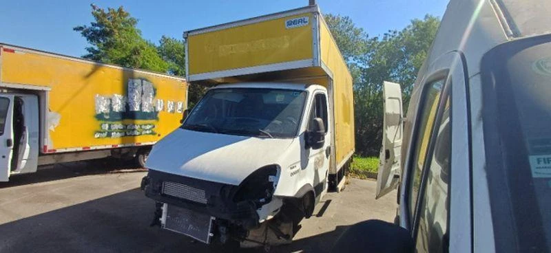 Iveco Daily 35S14HDCS 2019 Baú Diesel Manual em Rio De Janeiro - Rio de Janeiro