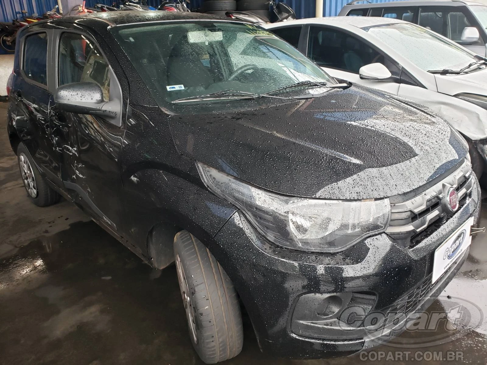 Fiat Mobi 1.0 Fire 2018 em Ribeirão Preto - São Paulo