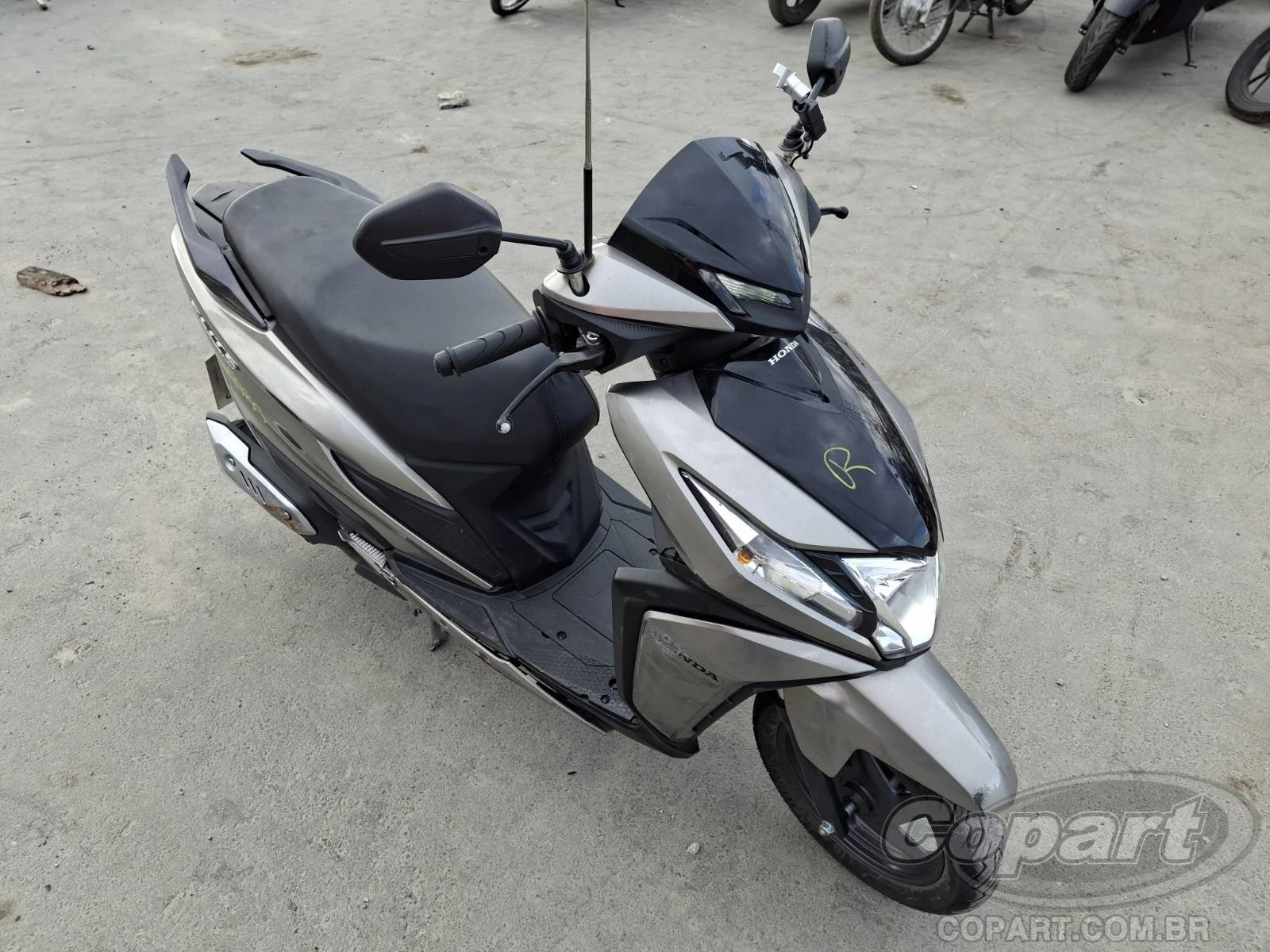 Honda Elite 125 2025 Gasolina Manual em Itaquaquecetuba - São Paulo