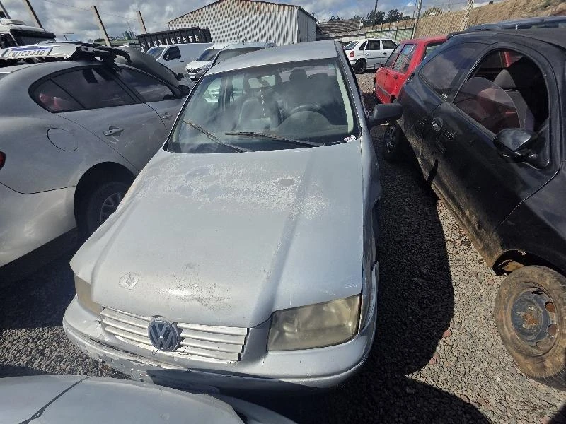 Volkswagen Bora 2000 Automóvel em Xanxerê - Santa Catarina
