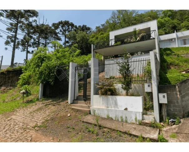 Casa em Villa Montana, Francisco Beltrão/PR em Francisco Beltrão - Paraná
