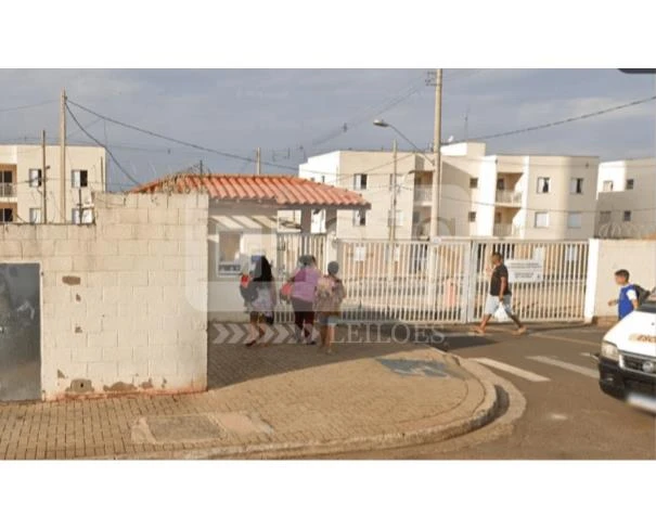 Apartamento com 2 Dormitórios em Botucatu/SP em Botucatu - São Paulo