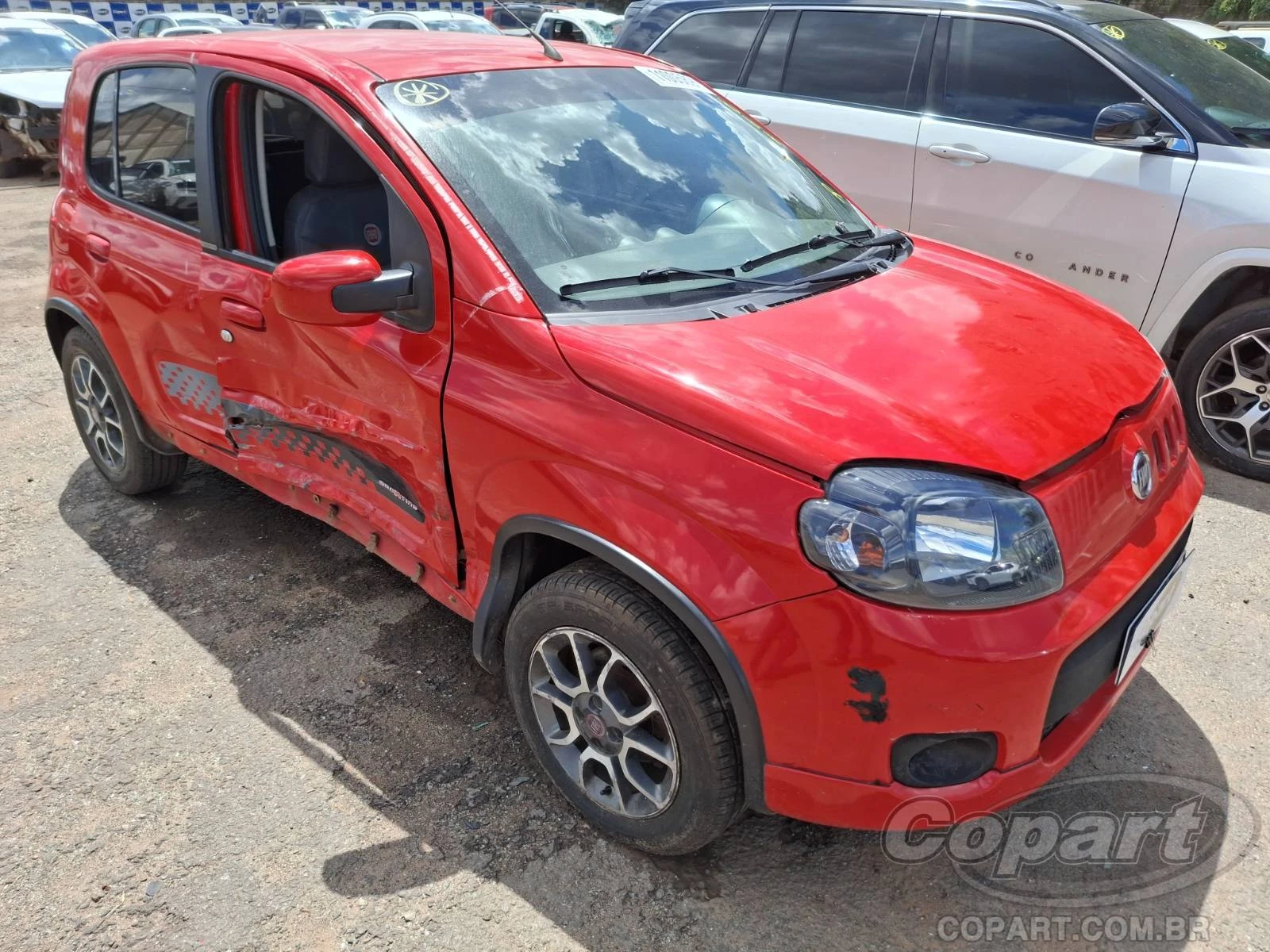 Fiat Uno Sporting 2013 1.4 Evo em Aparecida De Goiânia - Goiás