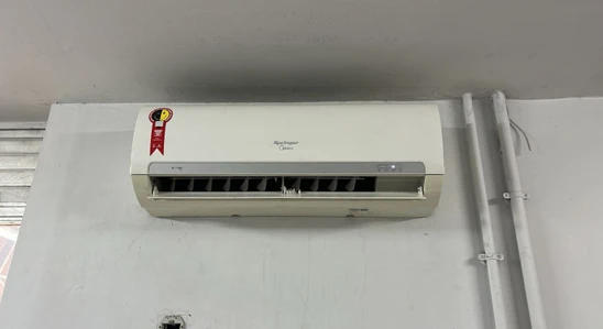 Outro com Ar Condicionado e 10 Cadeiras em Goiânia/GO em Goiânia - Goiás