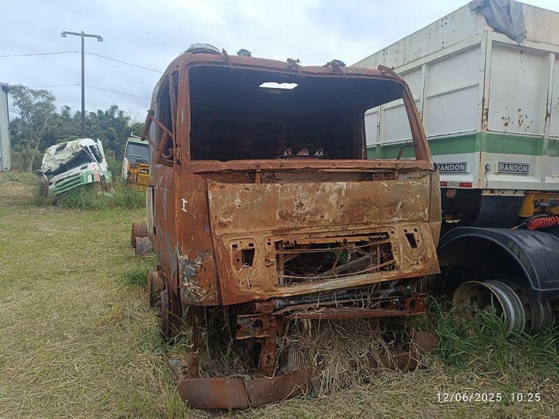 Volvo FH 440 FH 440 6X2T 2011 em Ponta Grossa - Paraná