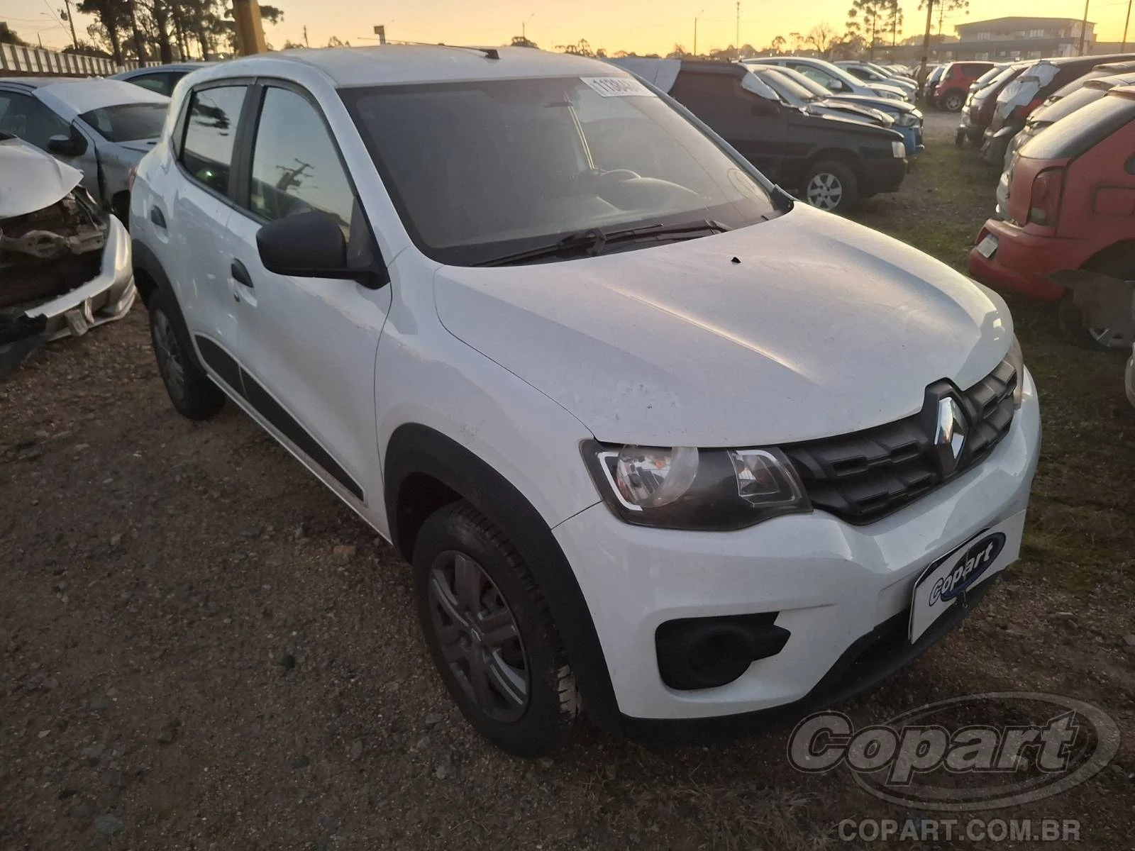 Renault Kwid Zen 2020 1.0 SCe em São José Dos Pinhais - Paraná