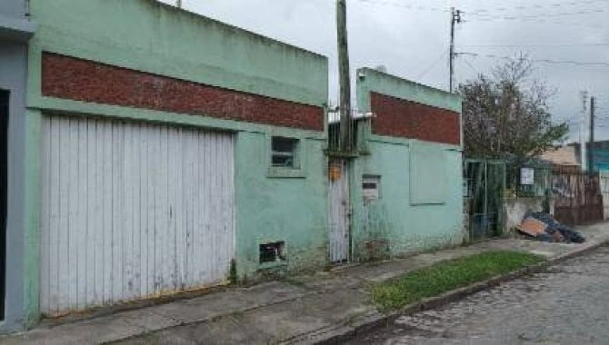 Casa com 1 vaga em Rio Grande/RS em Rio Grande - Rio Grande do Sul