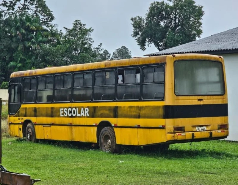 Ford B 1018 B 1018 1995 40L Escolar Amarelo em Timbé Do Sul - Santa Catarina