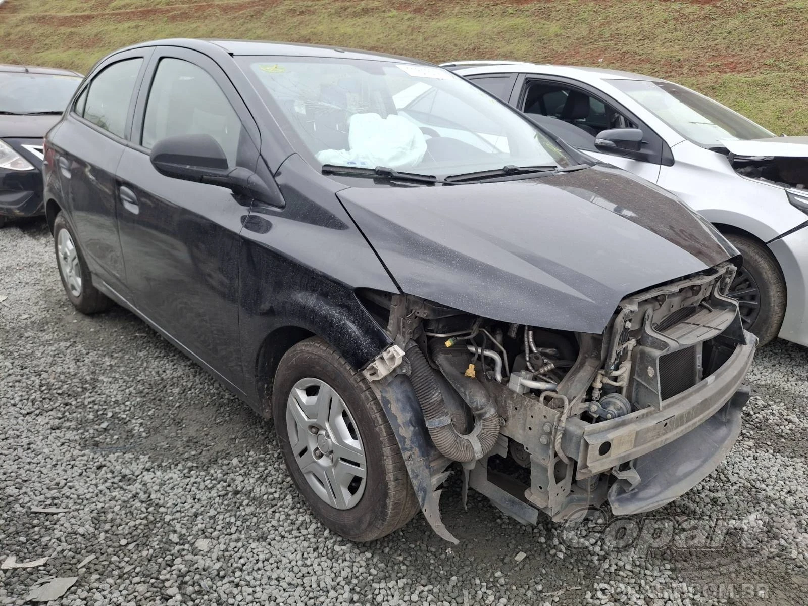 Chevrolet Onix Joy 2018 1.0 Eco Frontal em Itaquaquecetuba - São Paulo