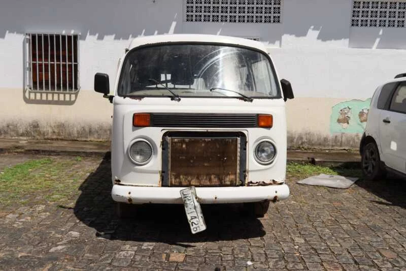 Volkswagen Kombi Kombi 2008 2009 Flex em Ipiaú - Bahia