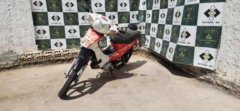 Shineray 50CC 50CC Vermelha Sucata em Itaberaba - Bahia