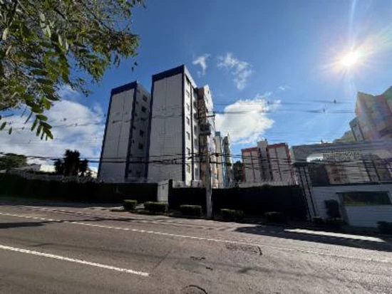 Apartamento com 1 Vaga de Garagem (Nº 78) em Curitiba/PR em Curitiba - Paraná