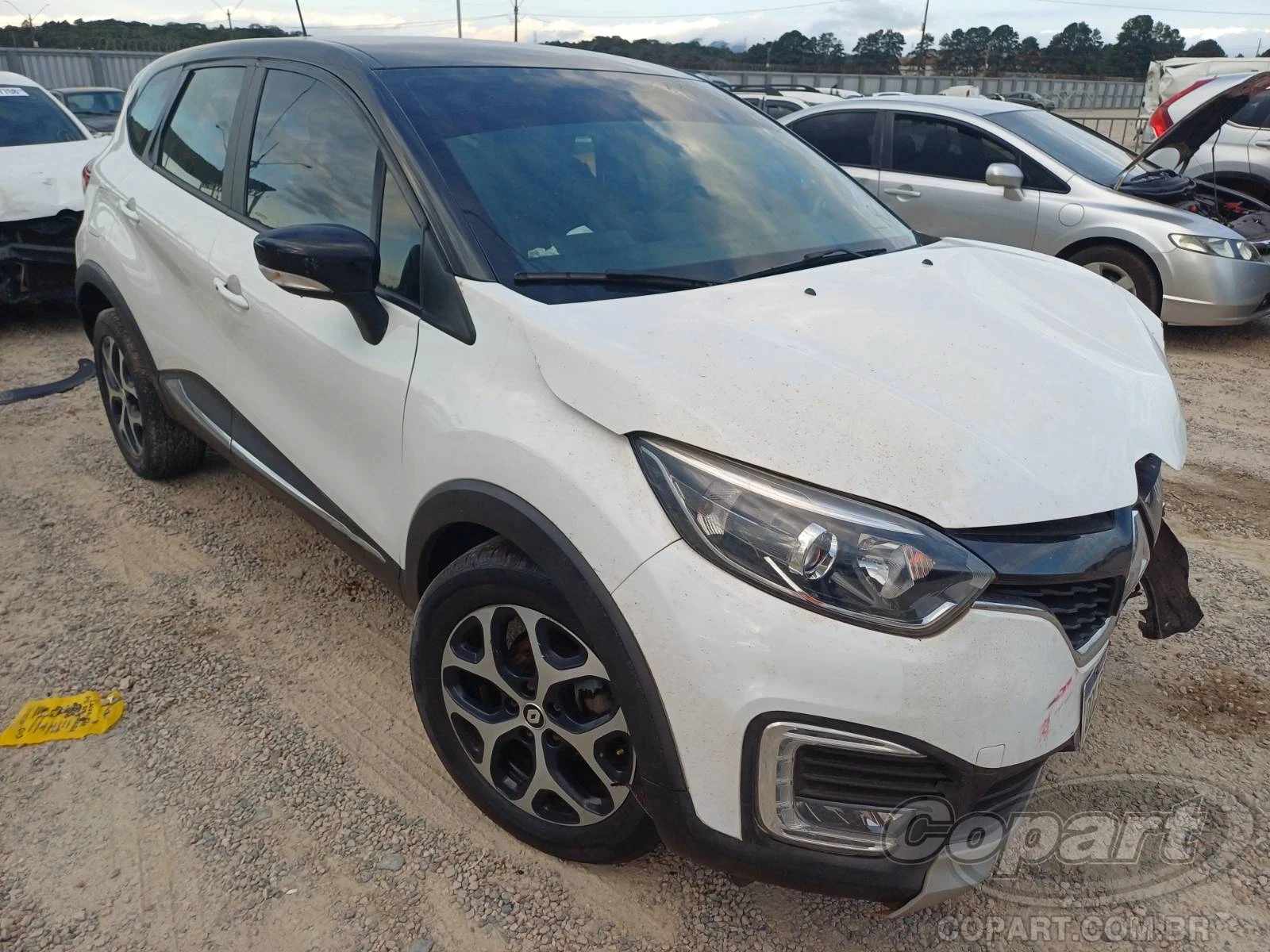 Renault Captur Intense 2019 1.6 16V SCE em São José Dos Pinhais - Paraná