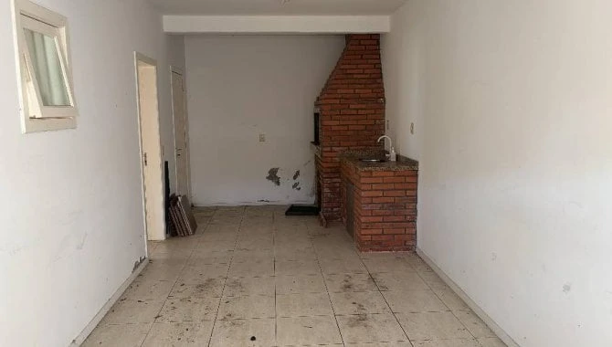 Casa com 1 Vaga em Canoas/RS em Canoas - Rio Grande do Sul