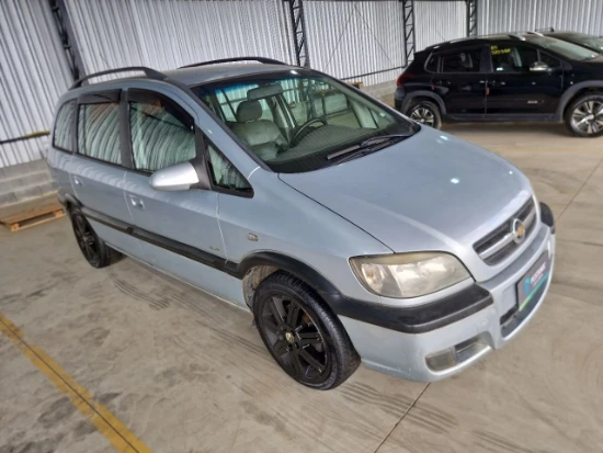 Chevrolet Zafira Elite 2009 2010 Gas/Alc/GNV Automático? em Suzano - São Paulo