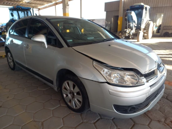 Citroën C4 16GLX5P F 2010 Manual Gas/Alc em Tijucas - Santa Catarina