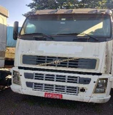 Volvo FH 12 420 2007 6x2T 420 em Cascavel - Paraná