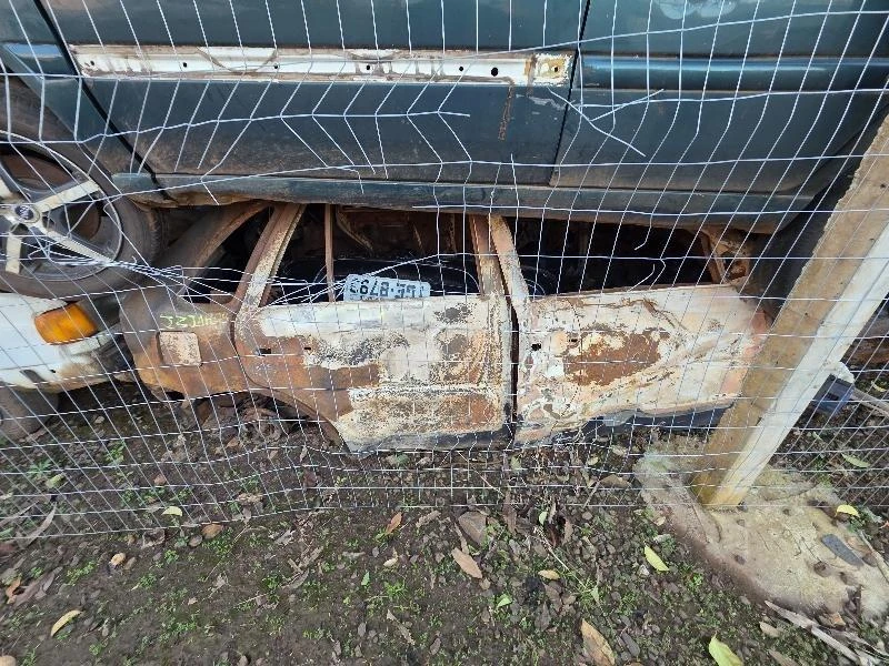 Volkswagen Gol 1999 Azul em Maravilha - Santa Catarina