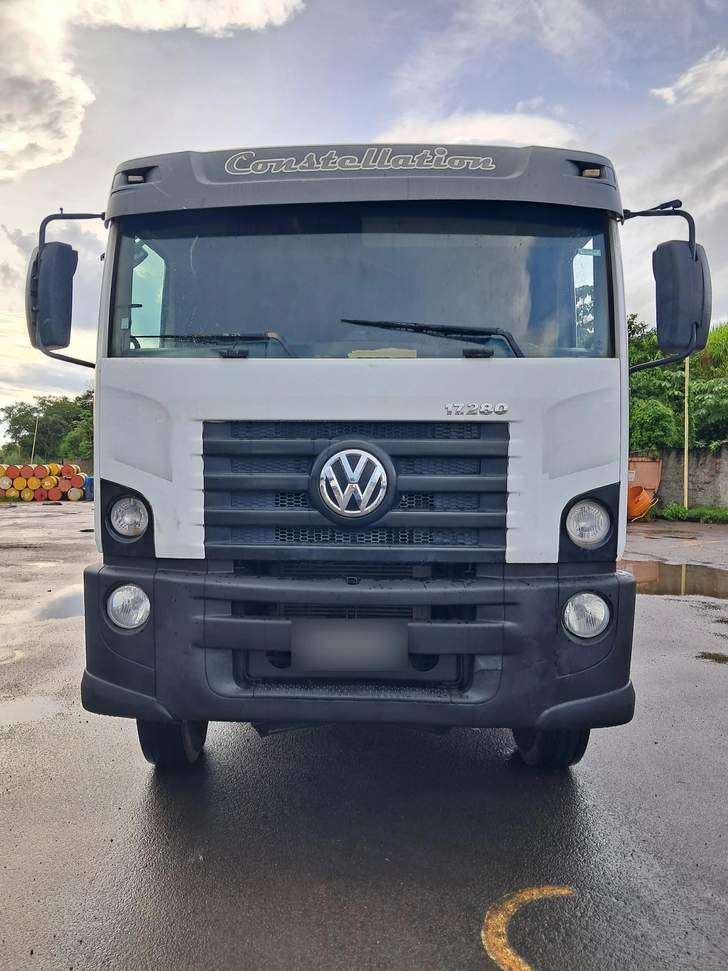 Volkswagen 17.280 CRM 4X2 2015/2016 4P Automático Diesel em Manaus - Amazonas