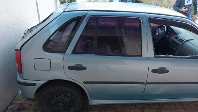 Volkswagen Gol Gol 2001 1.6 16V Plus Automático em São Miguel Do Oeste - Santa Catarina