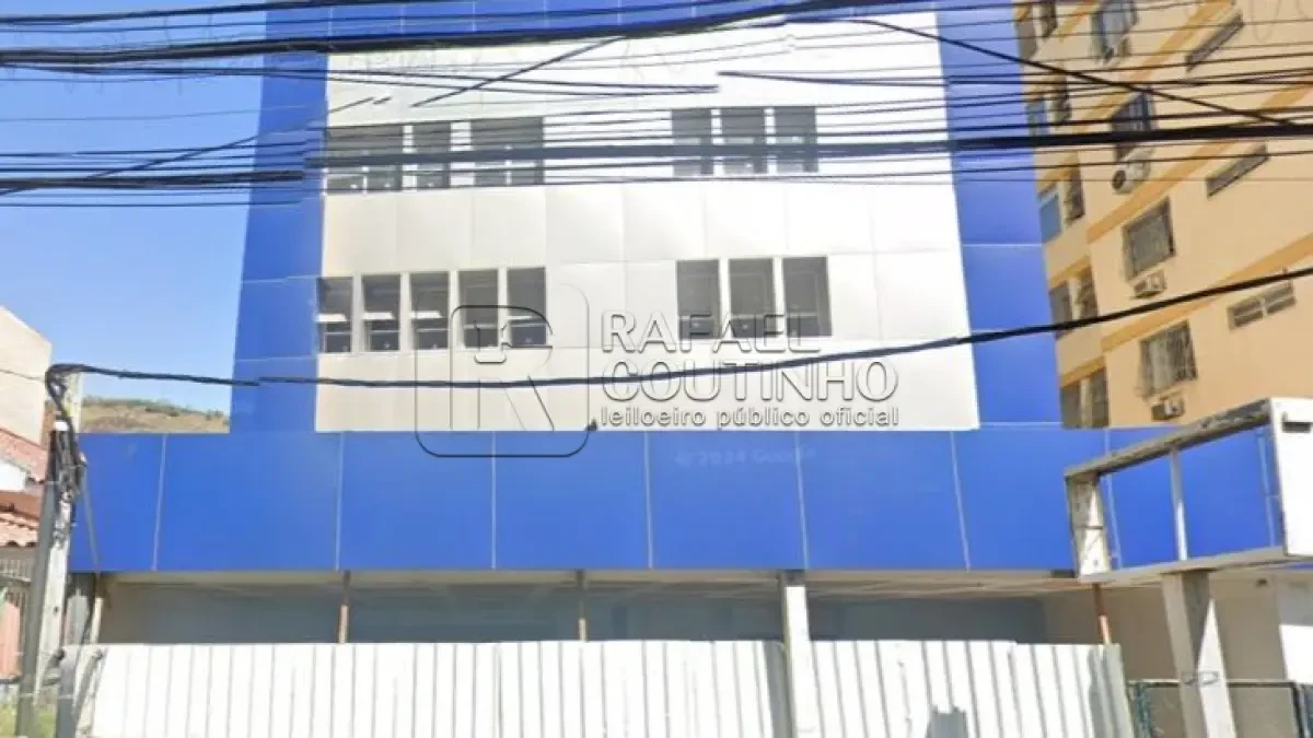 Prédio Comercial 4 andares com terreno de 1.400m² em Santa Rosa, Niterói/RJ em Niterói - Rio de Janeiro