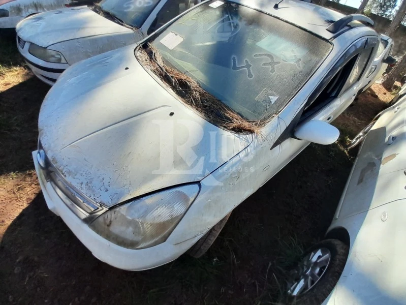 Nissan Livina Livina 18S Conservado em Mogi Das Cruzes - São Paulo