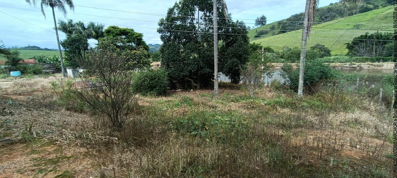 Fazenda Granja e Piscicultura em Monte Alegre do Sul/SP em Monte Alegre Do Sul - São Paulo