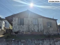 Casa com Casa de Madeira em Lages/SC em Lages - Santa Catarina
