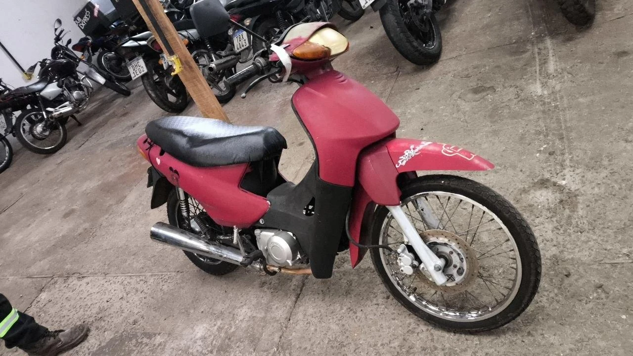 Lifan LF110 LF110 2g 2007/2008 Vermelho em Araucária - Paraná