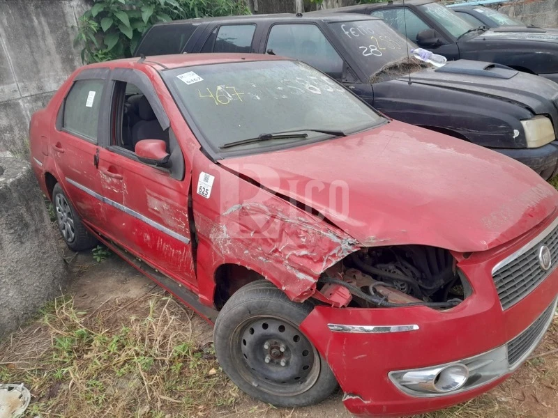 Fiat Siena Essence 1.6 Conservado em Mogi Das Cruzes - São Paulo