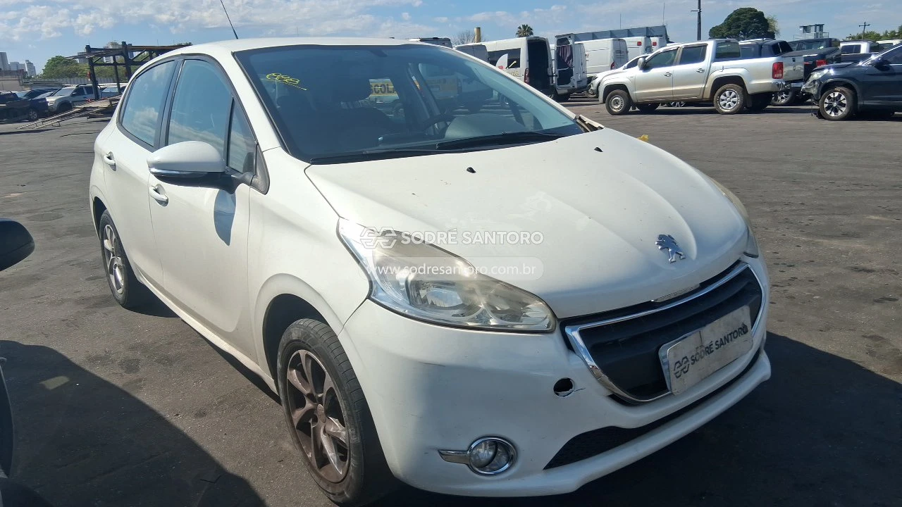 Peugeot 208 Act Pack 2015 Automático em Guarulhos - São Paulo